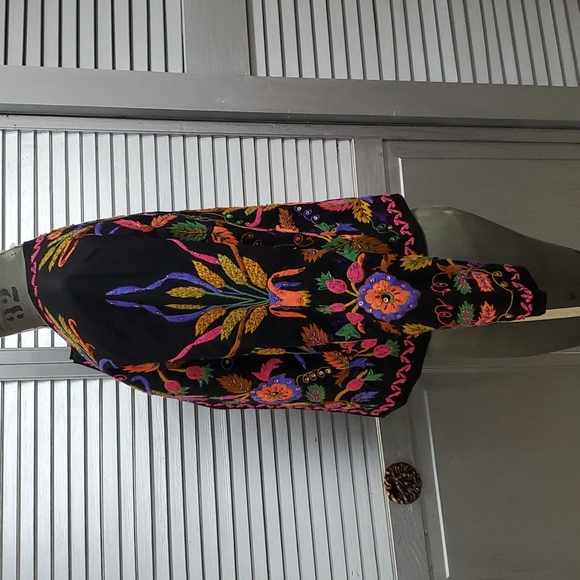 Hand Embroidered Jacket - Picture 2 of 6